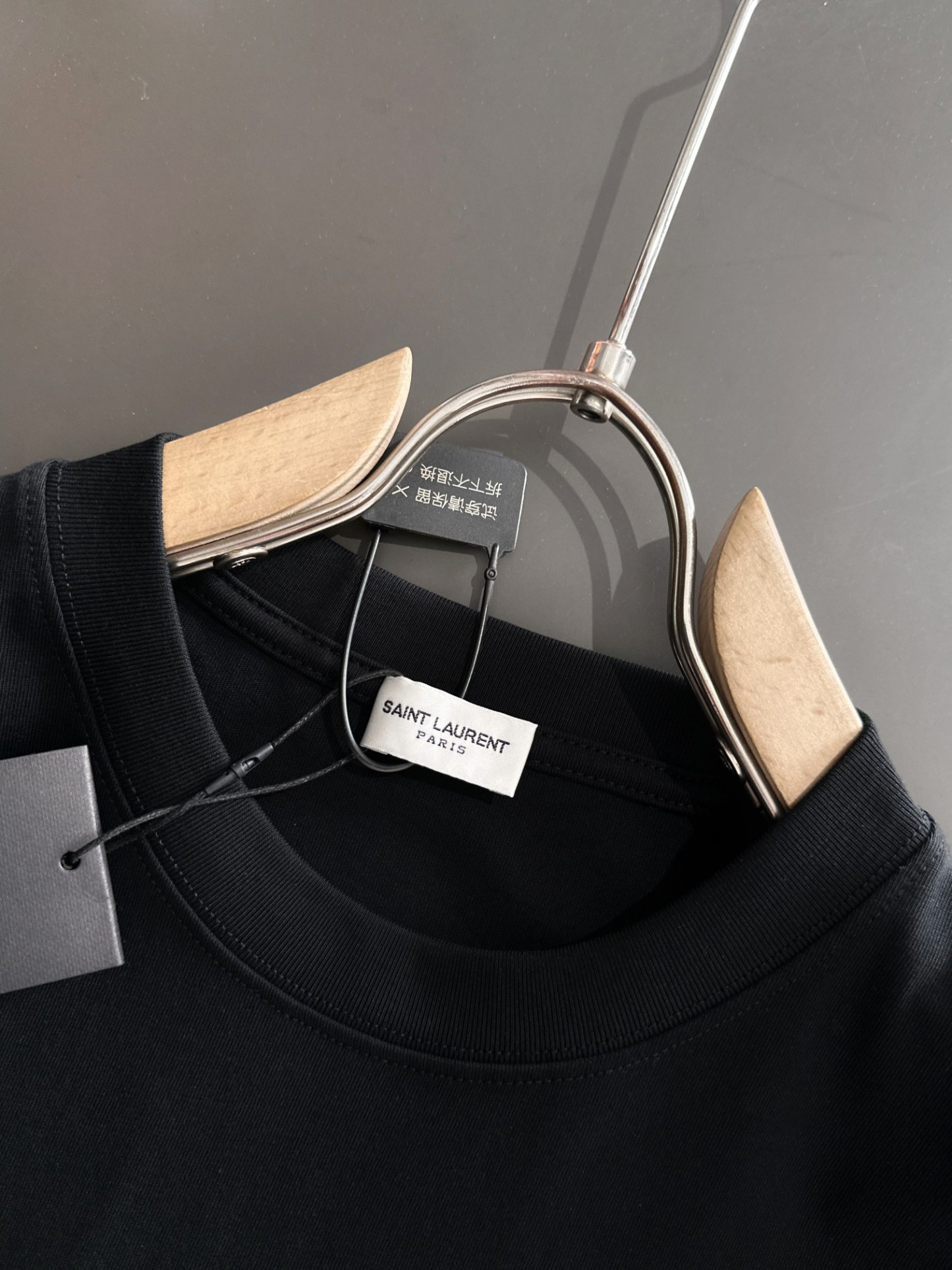 サンローラン「Saint Laurent」 2025SS ニューコレクション ショートスリーブTシャツ