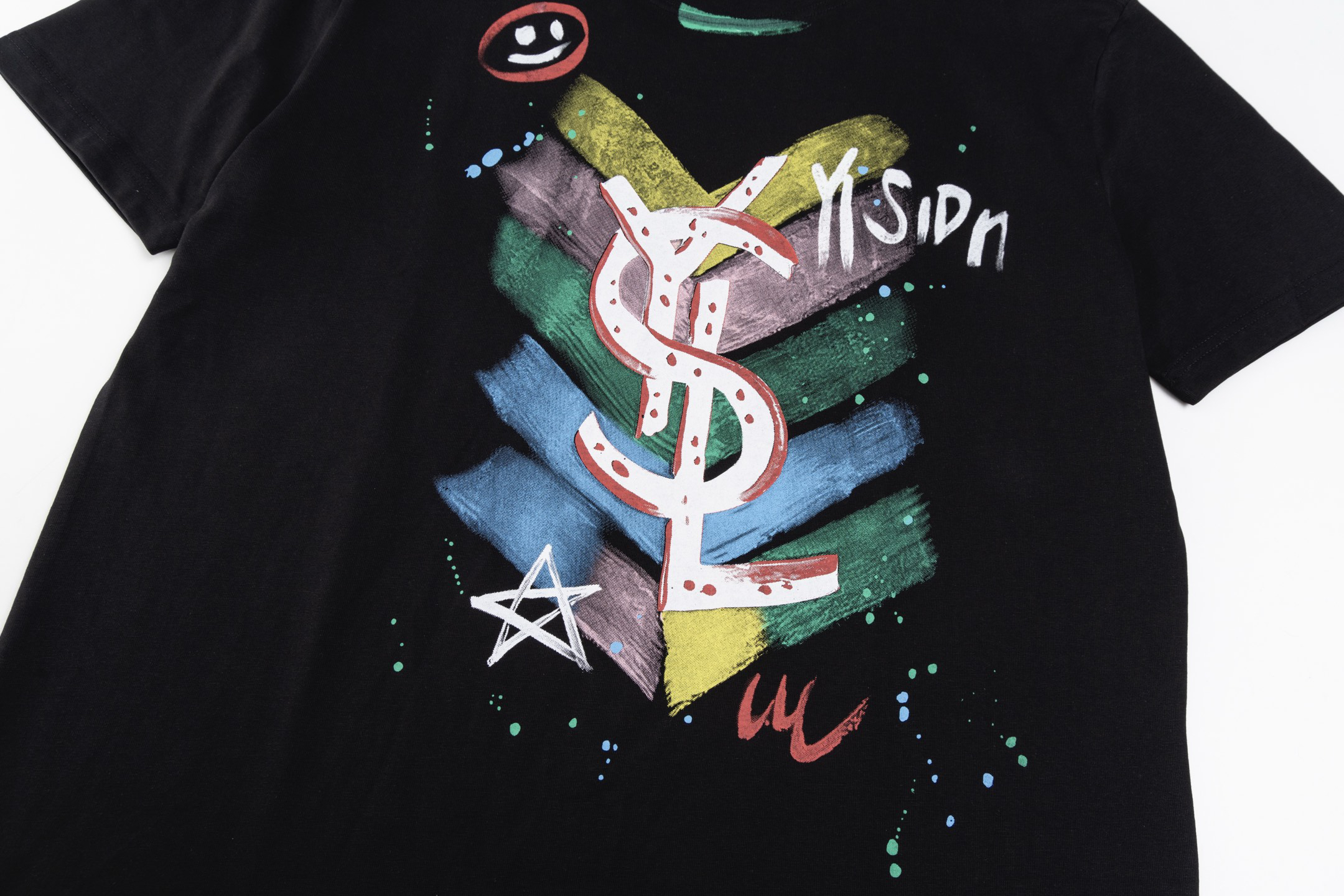 サンローラン「Saint Laurent」カラフルグラフィティロゴ ショートスリーブTシャツ