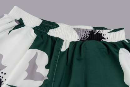 ヴァレンティノ「Valentino」フラワー シルク ショートパンツ