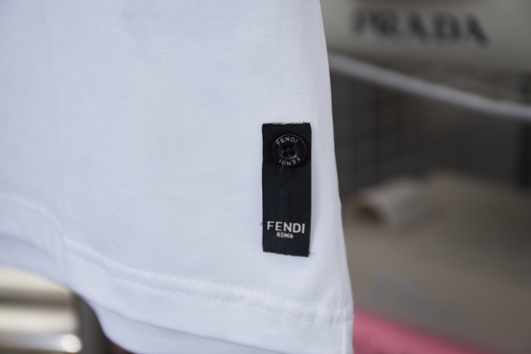 フェンディ「Fendi」2025SS 春夏新作 ラウンドネック ファッショナブルTシャツ