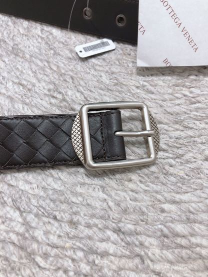 ボッテガ ヴェネタ「Bottega Veneta」プレミアムレザー ベルト