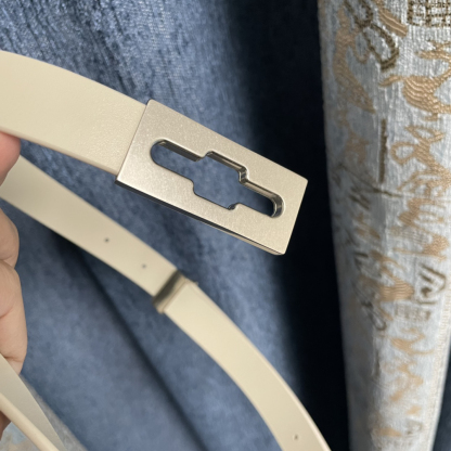 ボッテガ ヴェネタ「Bottega Veneta」トライアングルバックルベルト レディース 新作100CM