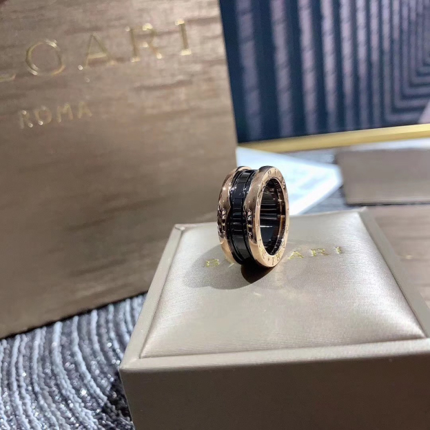 ブルガリ「Bvlgari」人気者の指輪