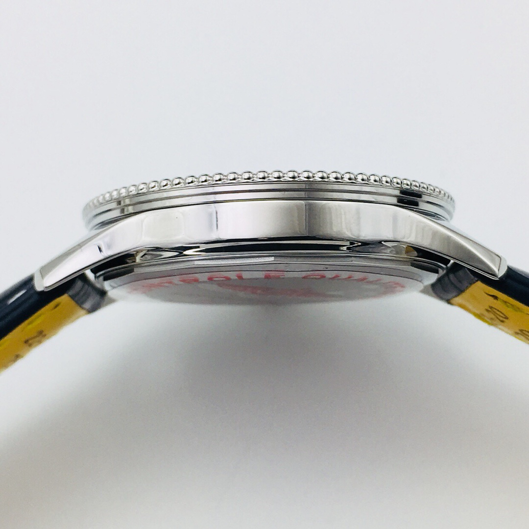 ブライトリング［Breitling］ナビタイマー オートマティック41MM 腕時計