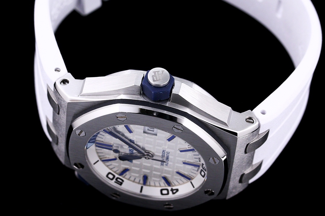 オーデマ ピゲ「Audemars Piguet」ロイヤルオークオフショア ダイバー 40MM