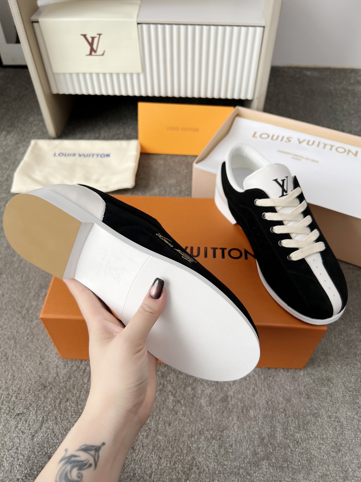 ルイ・ヴィトン「Louis Vuitton」Bowling スニーカー メンズ レザー シューズ