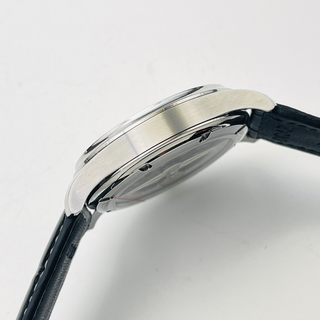 アイ・ダブリュー・シー「IWC」メカニカルウォッチ メンズ40MM