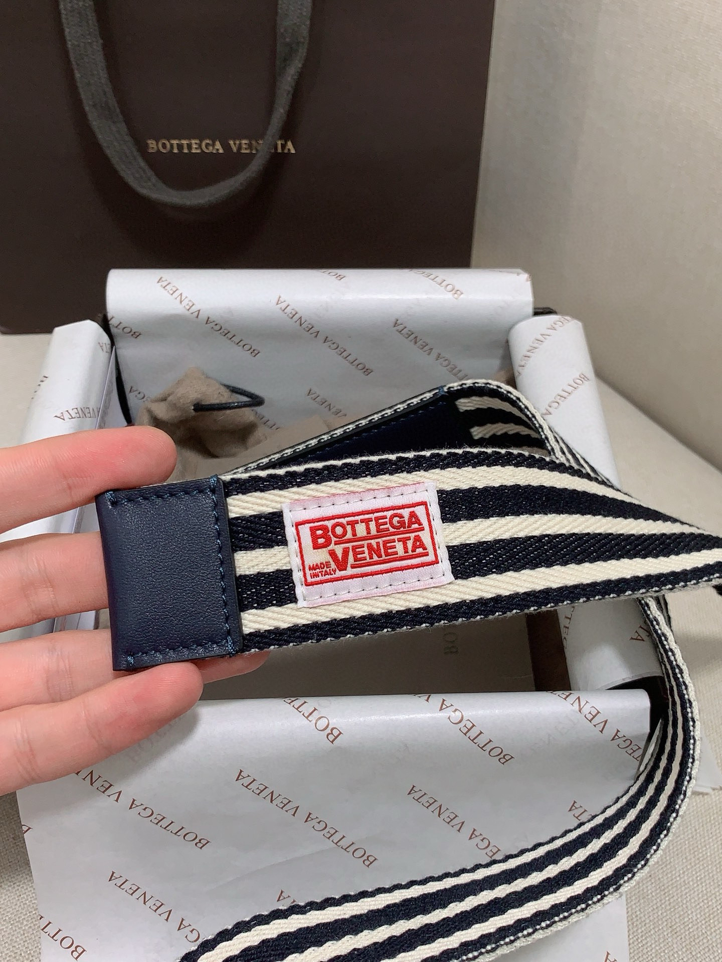 ボッテガ ヴェネタ「Bottega Veneta」ウェーブ ダブル ハーフリング ベルト100CM