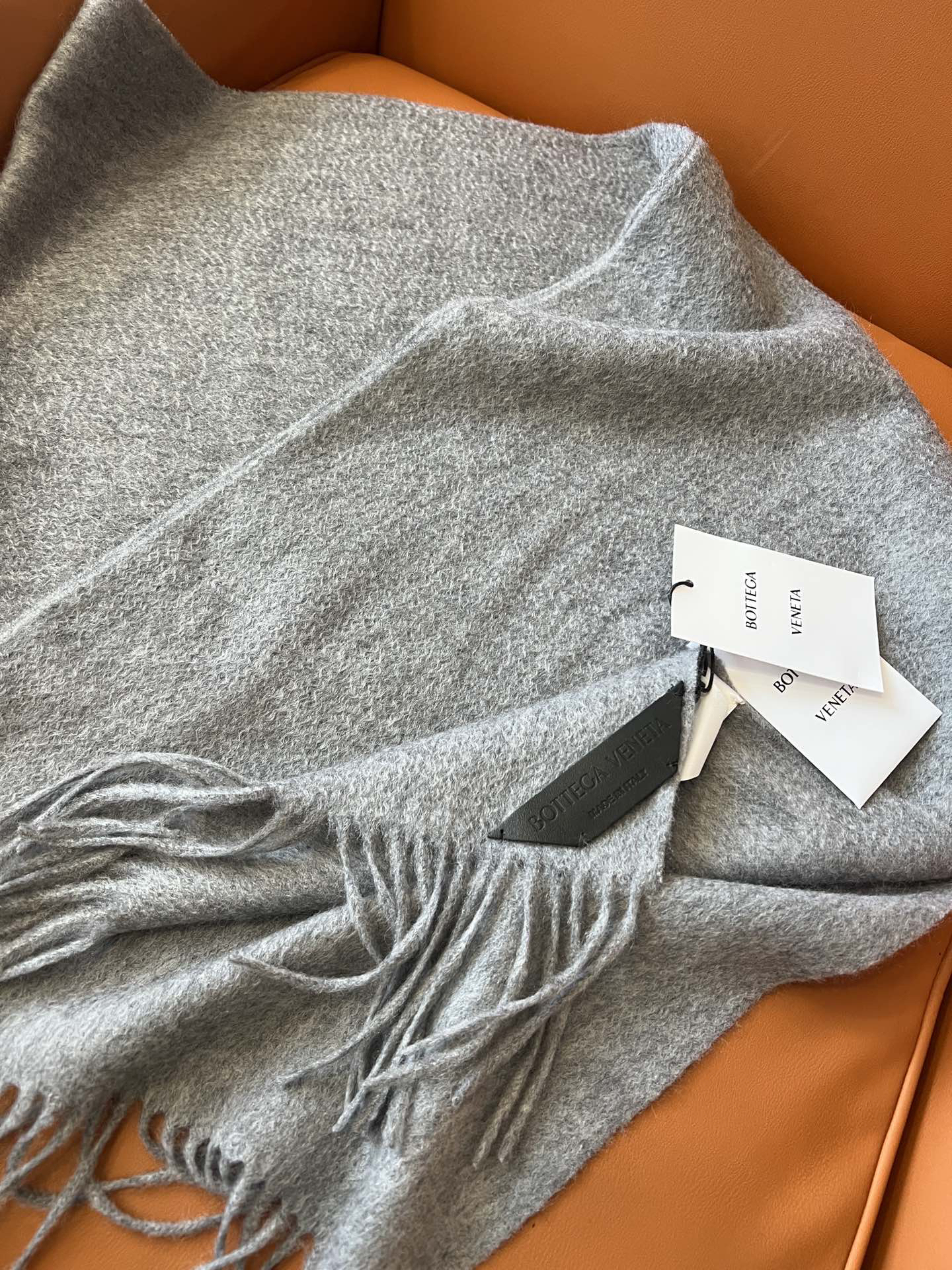 ボッテガ ヴェネタ「Bottega Veneta」2024秋冬 プレミアム キャシュミール マフラー35x200cm