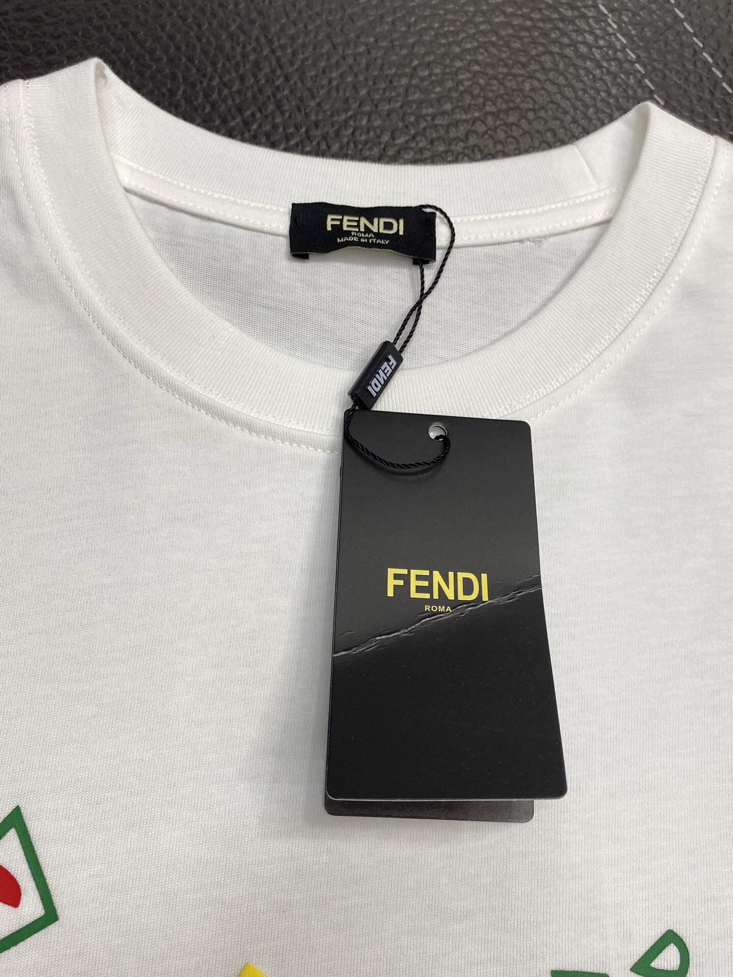 フェンディ「Fendi」2025SS エクスクルーシブ メンズ カジュアル ショートスリーブTシャツ
