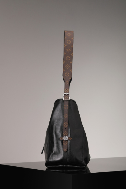 ルイ・ヴィトン「Louis Vuitton」キャリーオールダーク MM