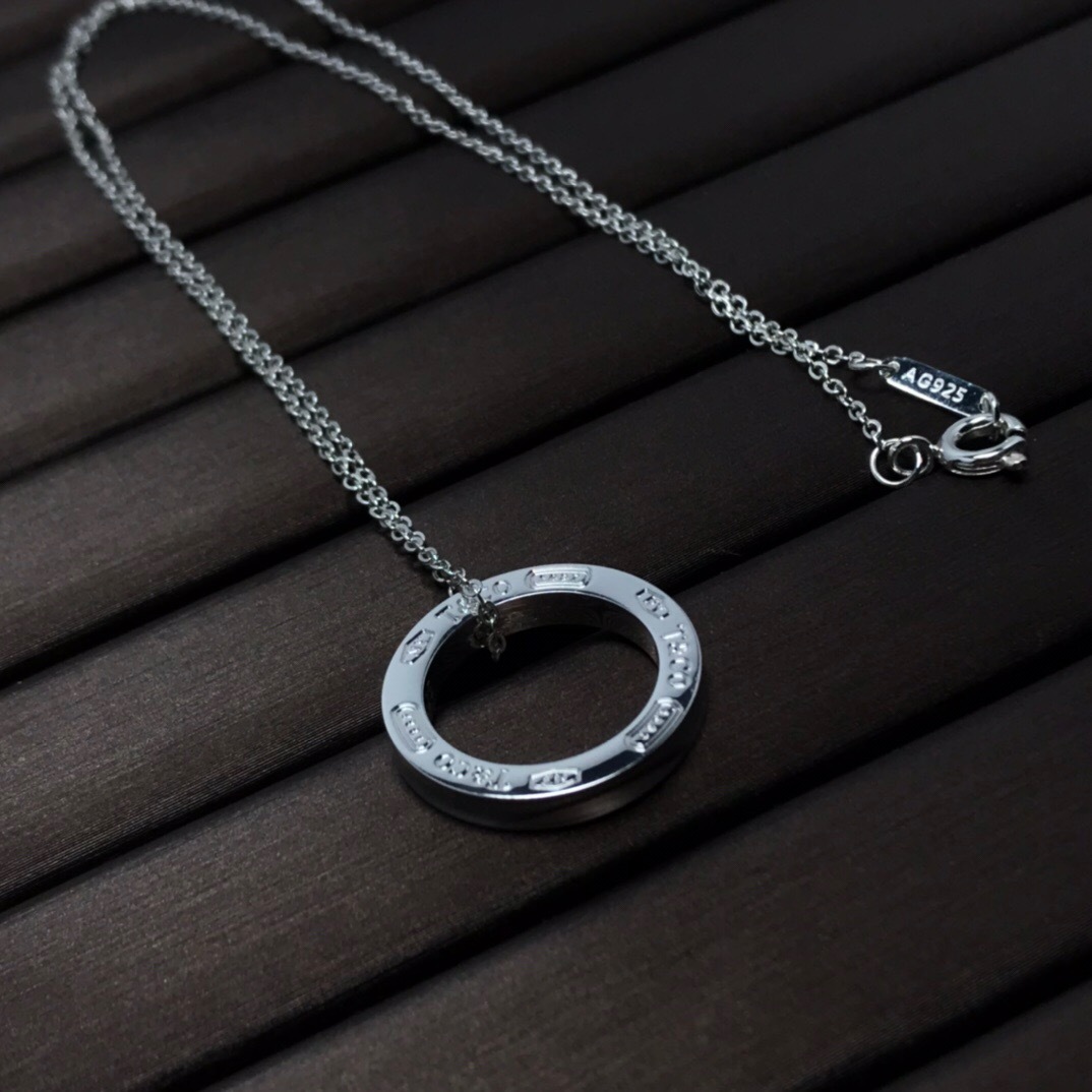 ティファニー「Tiffany & Co.」1837 シリーズ CNC彫刻プレートネックレス