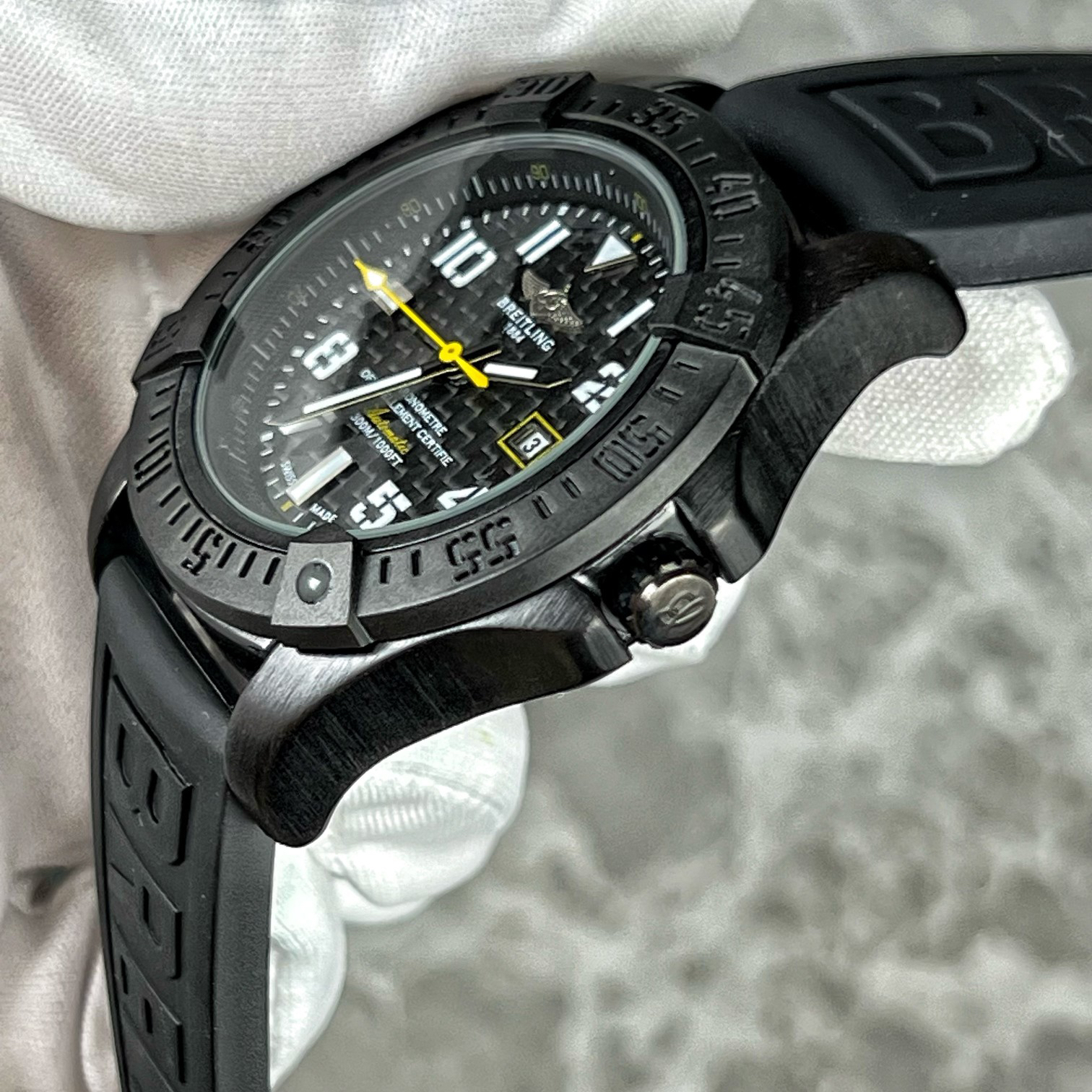ブライトリング［Breitling］イエローポインターカレンダー クォーツ41 mm腕時計