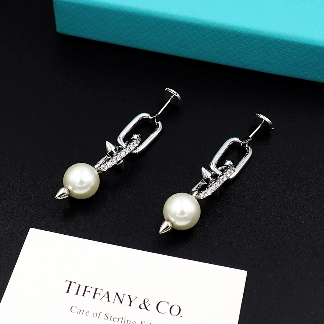 ティファニー「Tiffany & Co.」Tiffany Titan by Pharrell Williams シリーズ ジュエリー