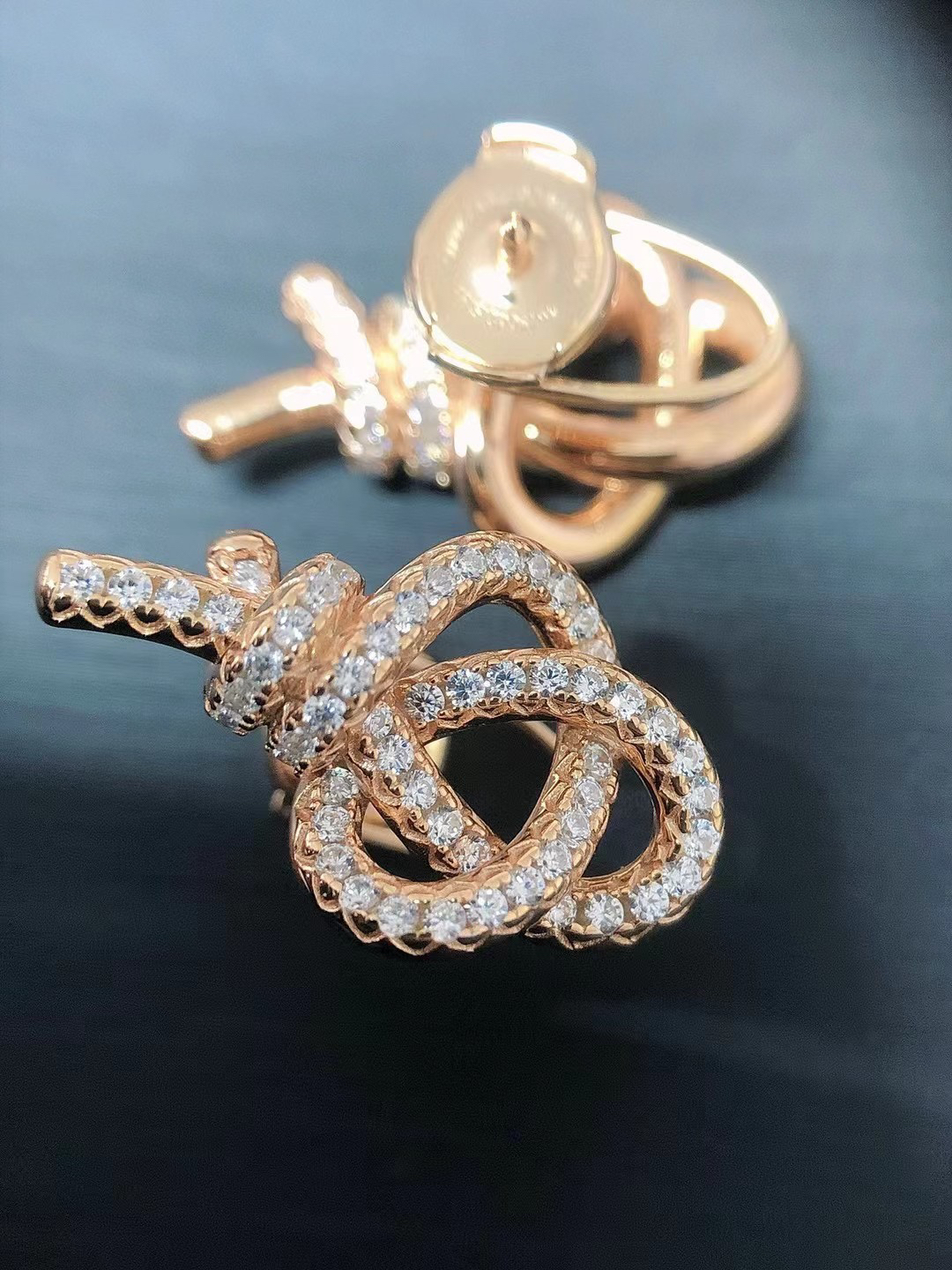 ティファニー「Tiffany & Co.」Keys ミニハートキーピアス