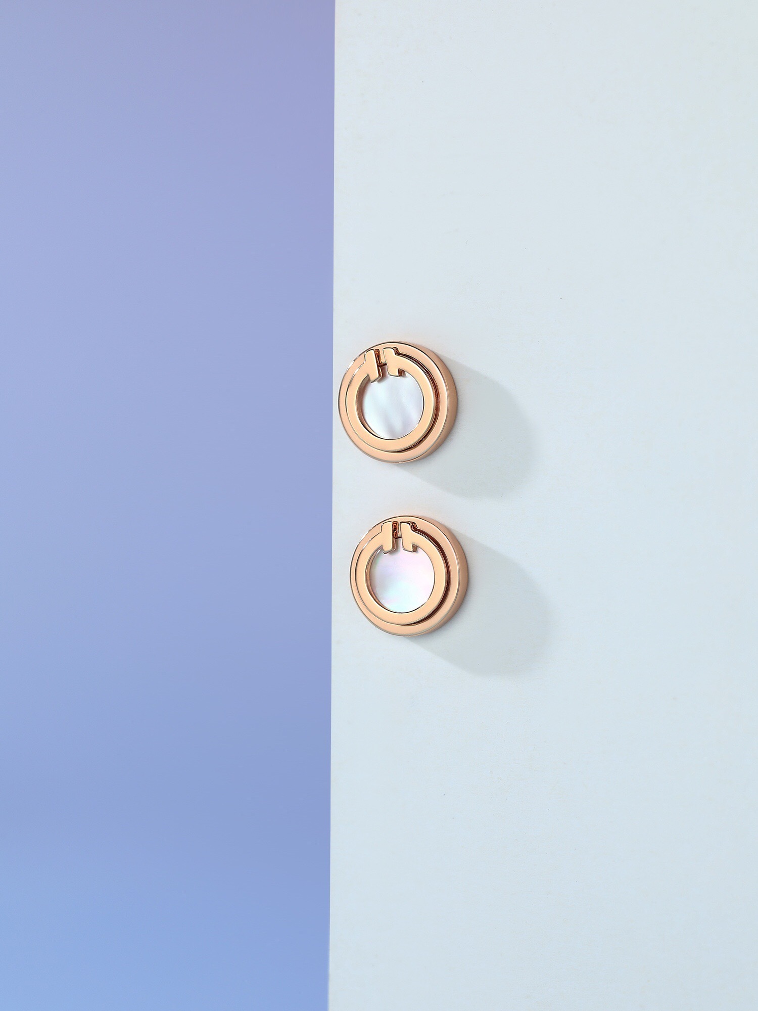 ティファニー「Tiffany & Co.」T ダイヤモンドサークルスタッドピアス