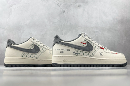 ルイ・ヴィトン「Louis Vuitton」Nike Air Force 1 '07 LV8 スニーカー