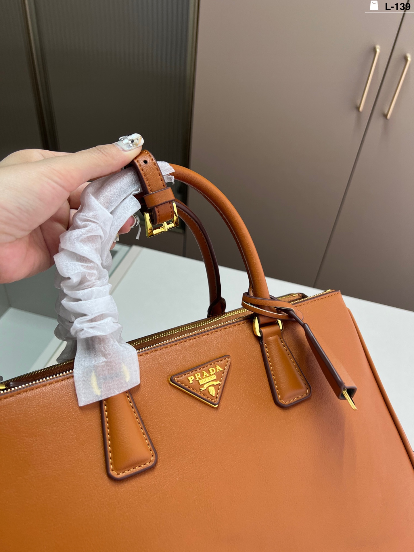 プラダ「Prada」 ガレリア ハンドバッグ