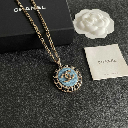 シャネル「Chanel」 デニムブルー ダブルCネックレス