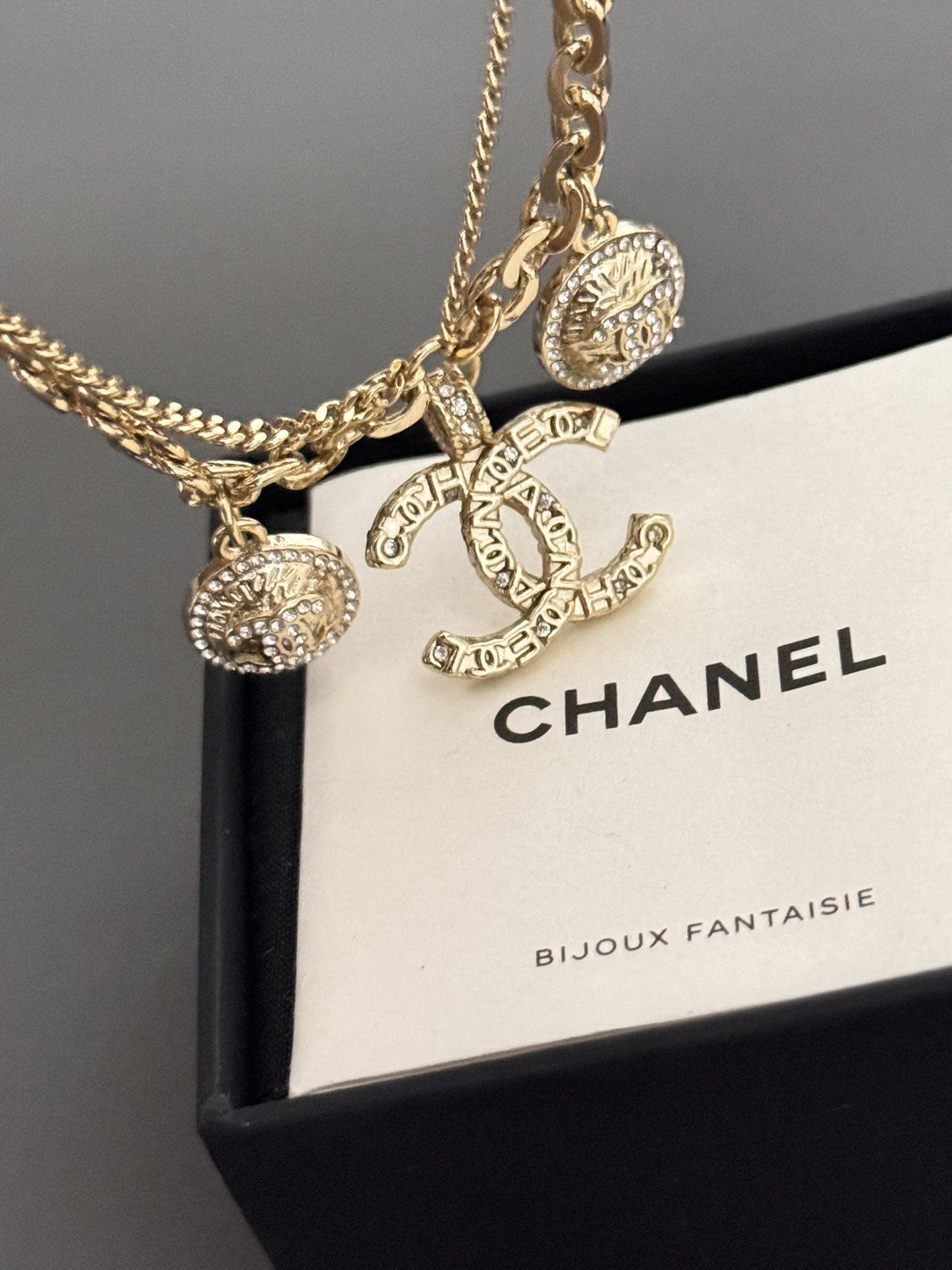 シャネル「Chanel」 レリーフ ダブルチェーン ブレスレット ブレスレット