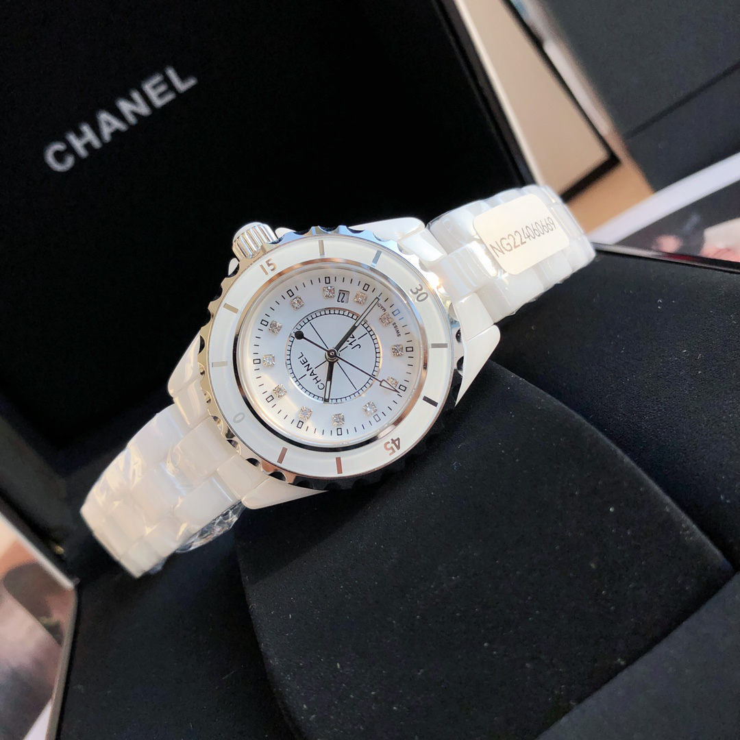 シャネル「Chanel」J12 キャリバー 33MM