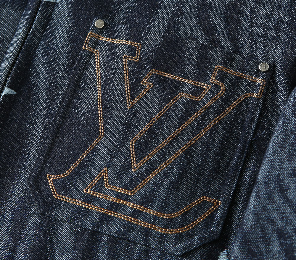 ルイ・ヴィトン「Louis Vuitton」秋冬コレクション ダウンジャケット