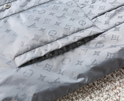 ルイ・ヴィトン「Louis Vuitton」秋冬コレクション クイルテッド ジャケット