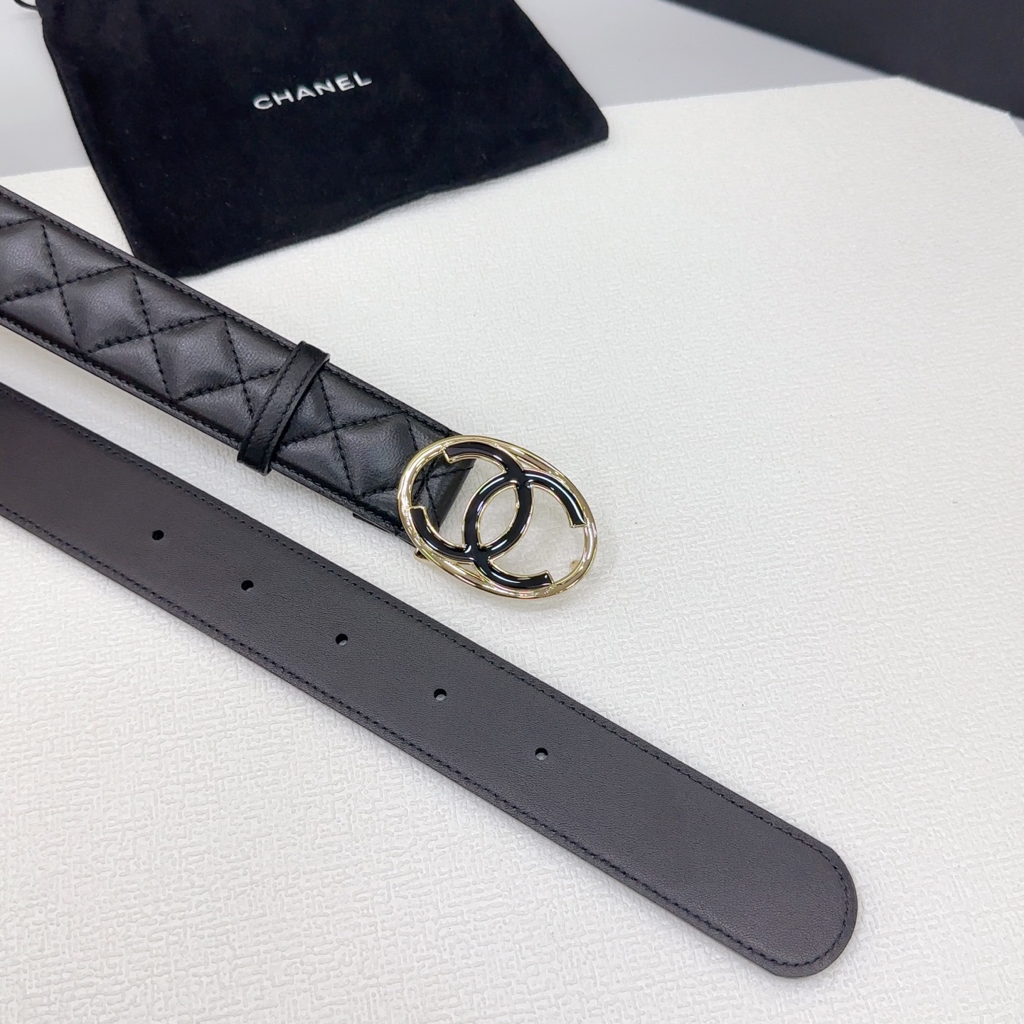 シャネル「Chanel」オーバル ダブルC レザーベルト ベルト100CM