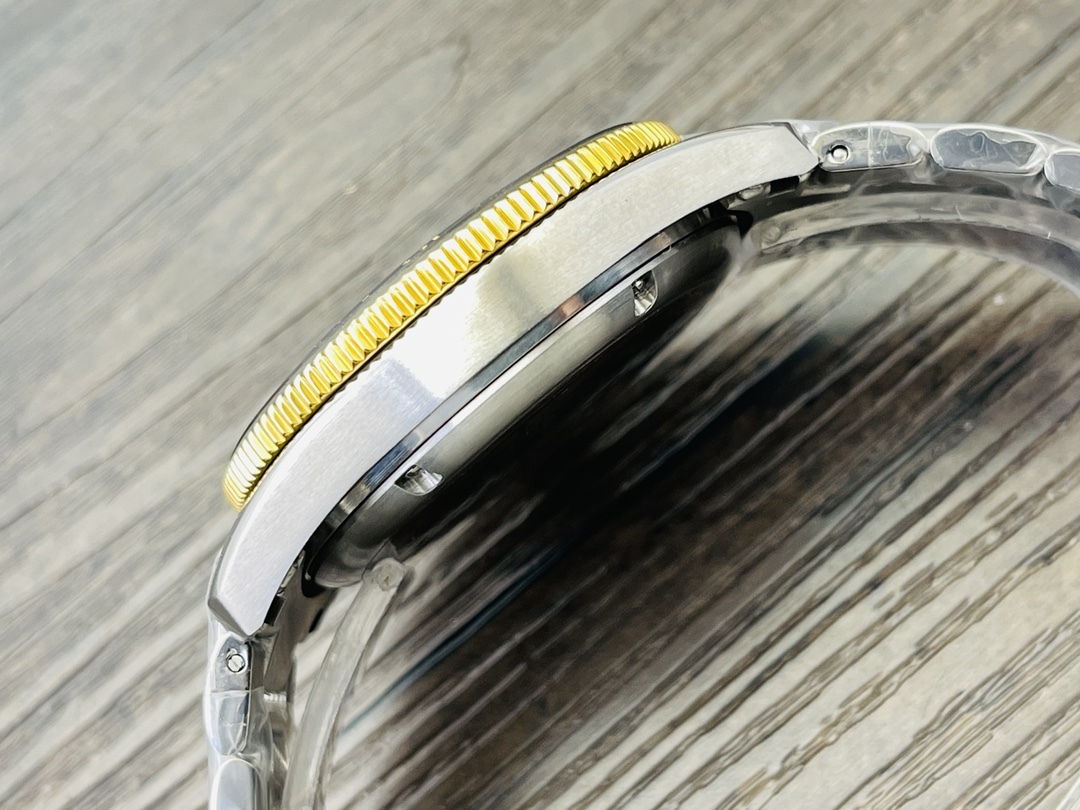 ロンジン「Longines」 スピリット ズールータイム "ゴールドアクセント" メンズウォッチ42mm