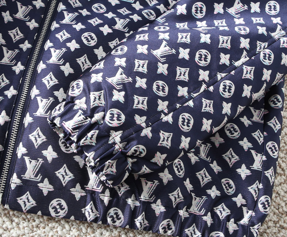 ルイ・ヴィトン「Louis Vuitton」秋冬コレクション クイルテッド ジャケット