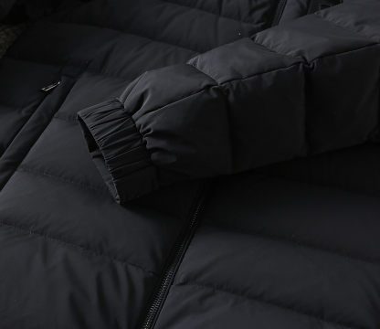 モンクレール「Moncler」秋冬 フード付きダウンジャケット