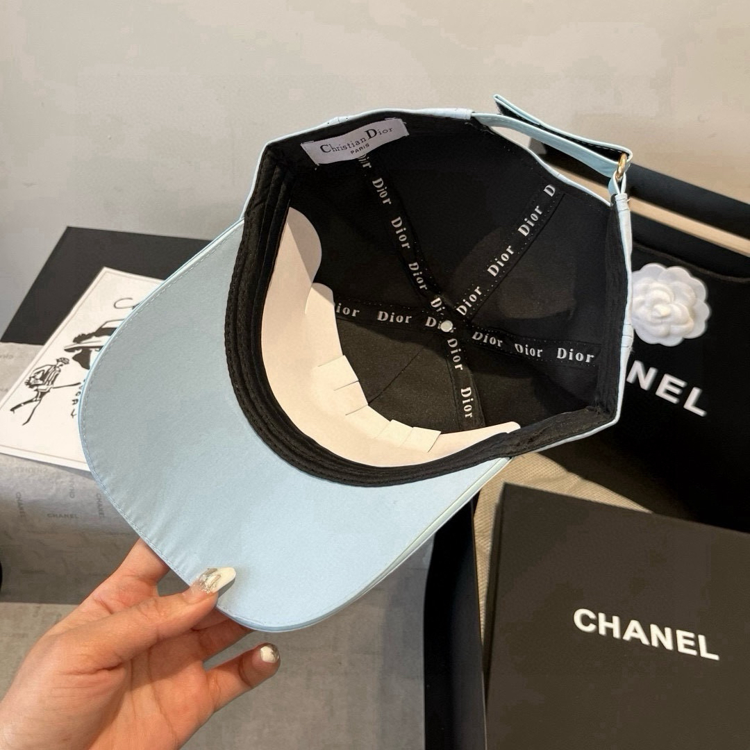 ディオール「Dior」2025 サマーコレクション ベースボールキャップ