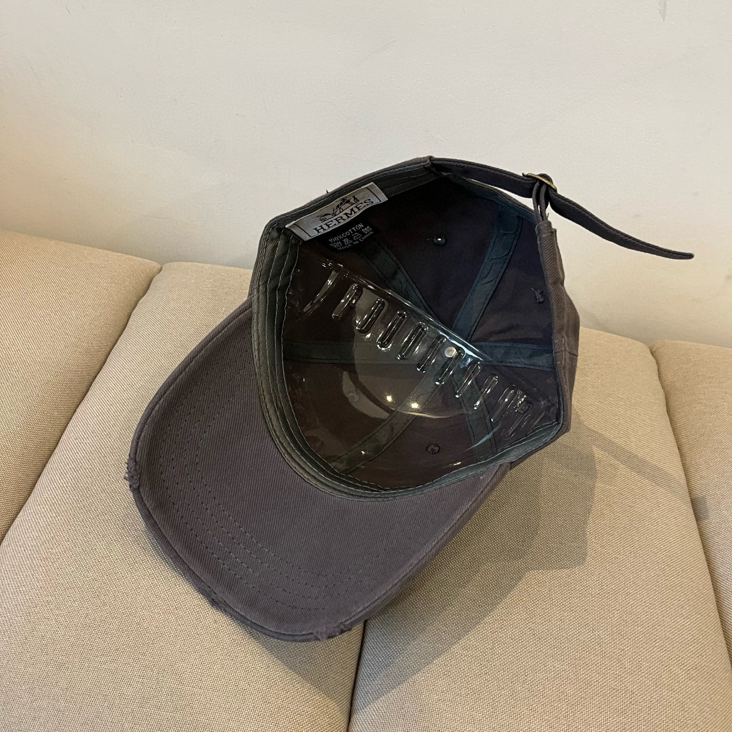 エルメス「Hermès」 2025 Classic ベースボールキャップ