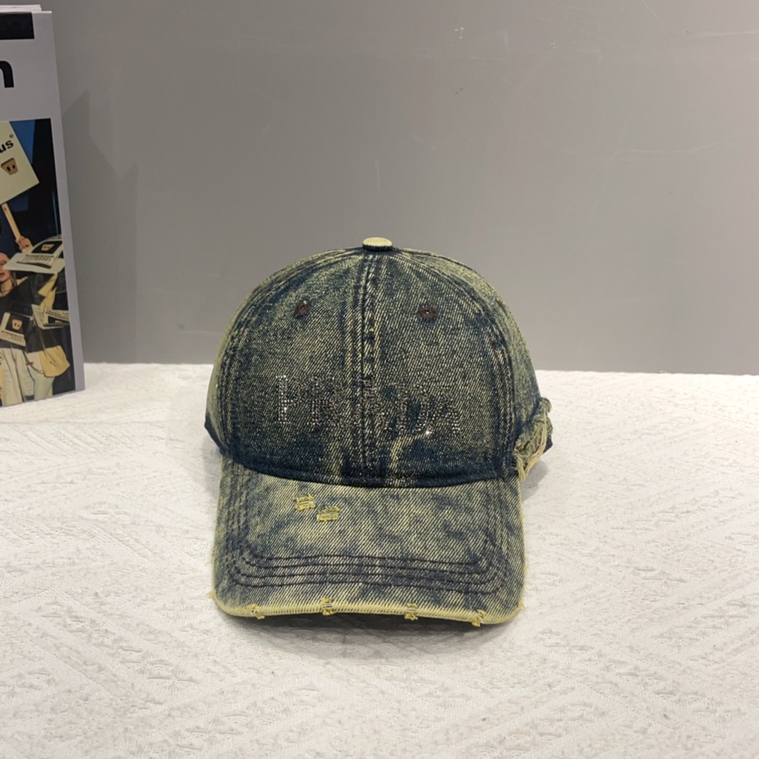 プラダ「Prada」 Re-Nylon Classic Baseball Cap