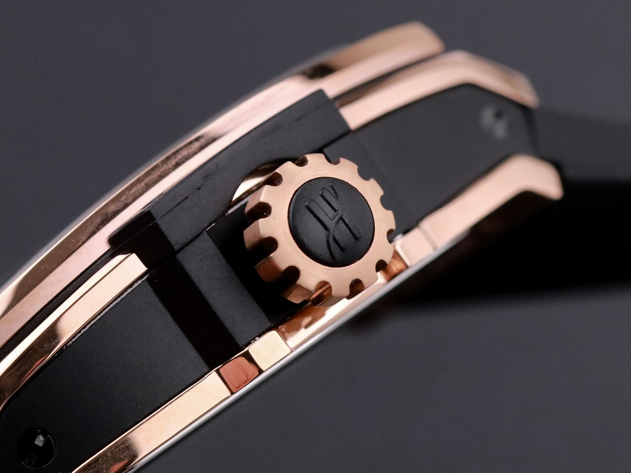 ユーボット「Hublot」MASTERPIECEシリーズ906モデルの真陀フライホイール腕時計45mm