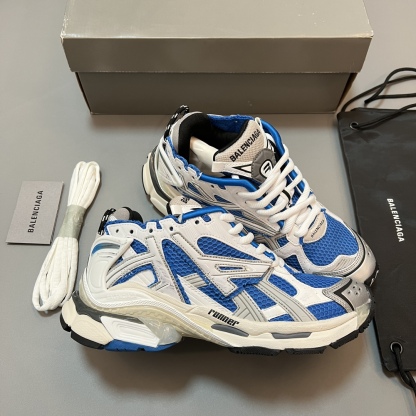 バレンシアガ「Balenciaga」Runner スニーカー