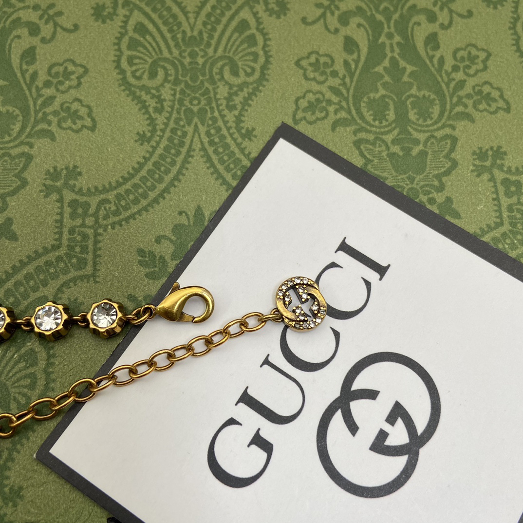 グッチ「Gucci」 ビー・スターズ クリスタル ブレスレット