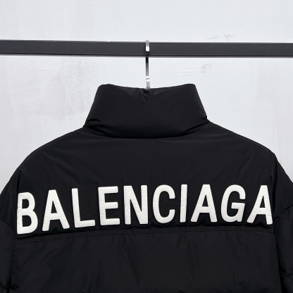 バレンシアガ「Balenciaga」‌ロックバックル刺繍デザイン 男女兼用ダウンジャケット