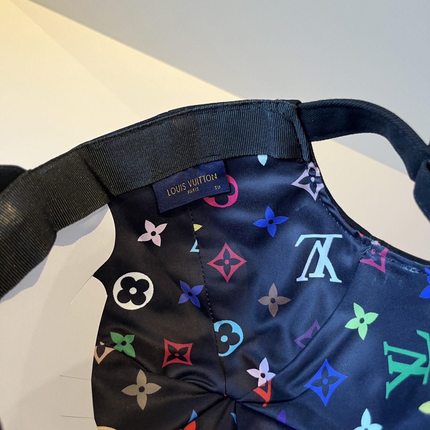 ルイ・ヴィトン「Louis Vuitton」Signature キャップ（メンズ）