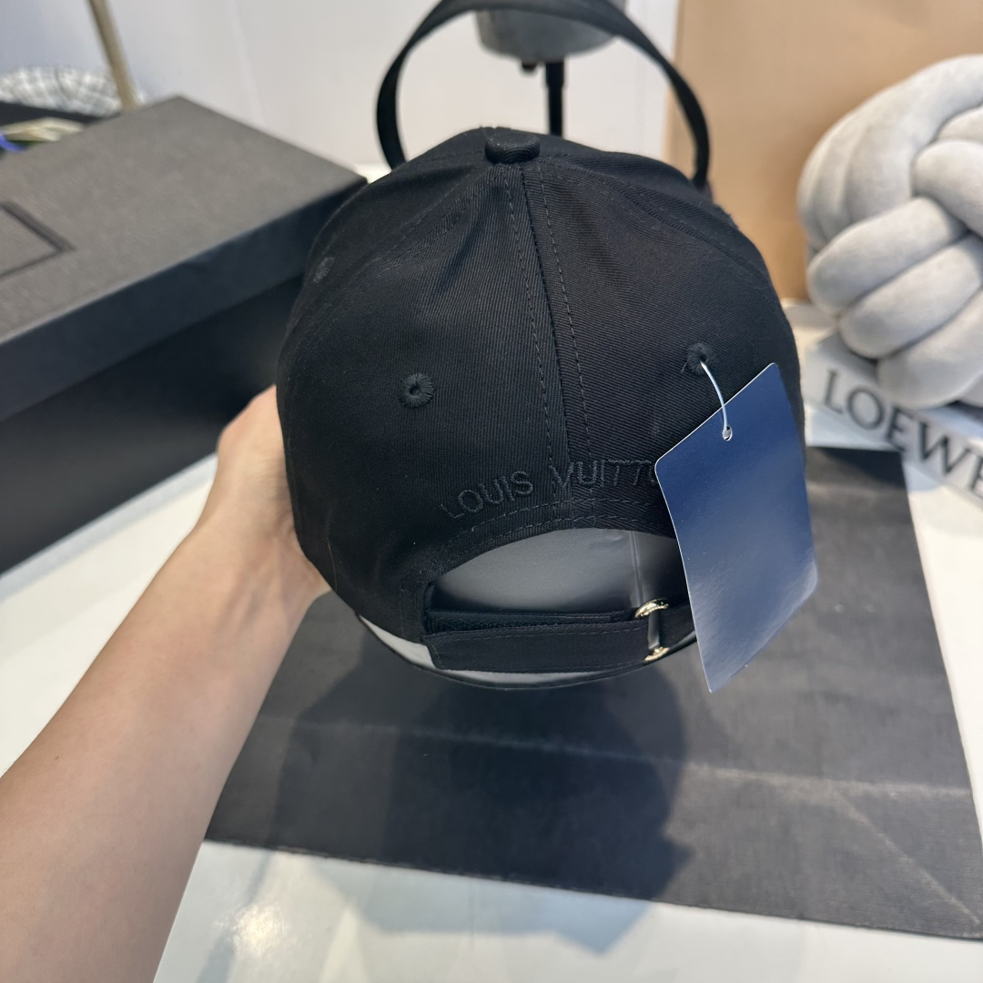 ルイ・ヴィトン「Louis Vuitton」 Signature キャップ（メンズ）‌