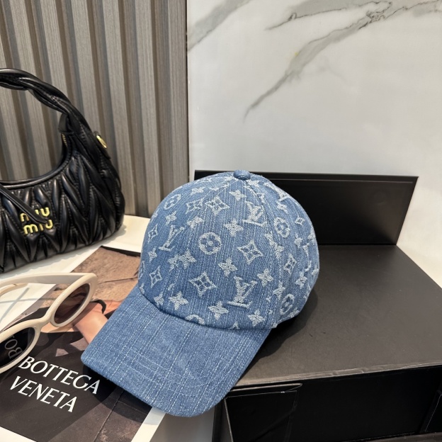 ルイ・ヴィトン「Louis Vuitton」 Signature キャップ（メンズ）