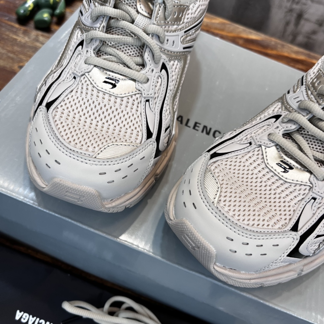 バレンシアガ「Balenciaga」 X-PANDER スニーカー X-PANDER スニーカー