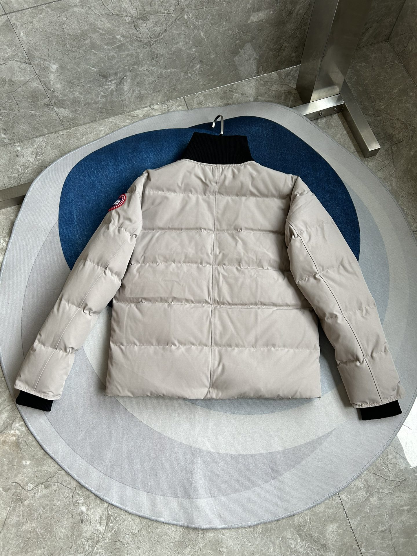カナダグース「Canada Goose」ダウンジャケット