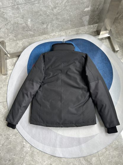 カナダグース「Canada Goose」パーカーダウンコート