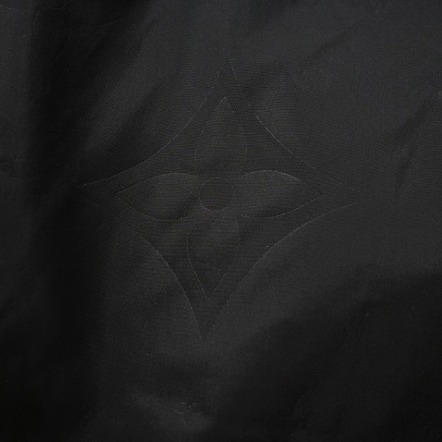 ルイ・ヴィトン「Louis Vuitton」ダブルフェイス レザーパッチ ダウンジャケット