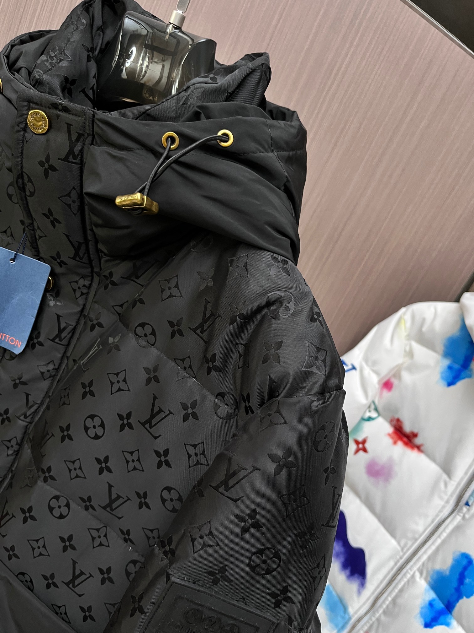 ルイ・ヴィトン「Louis Vuitton」‌ MONOGRAM PILLOW ダウンジャケット