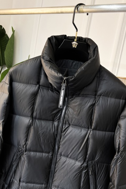 ルイ・ヴィトン「Louis Vuitton」‌ MONOGRAM PILLOW ダウンジャケット