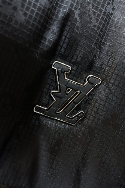 ルイ・ヴィトン「Louis Vuitton」‌ MONOGRAM PILLOW ダウンジャケット