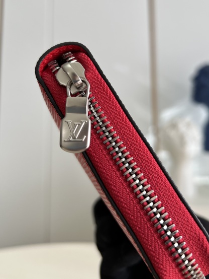 ルイ・ヴィトン「Louis Vuitton」LV ✕ Supreme コラボ ジッピー･ウォレット