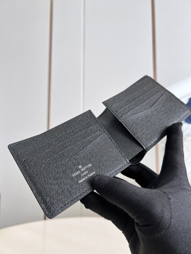 ルイ・ヴィトン「Louis Vuitton」LV ✕ Supreme コラボ ポルトフォイユ･ミュルティプル